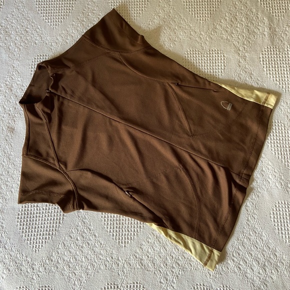 Shirt - Picture 3 of 9